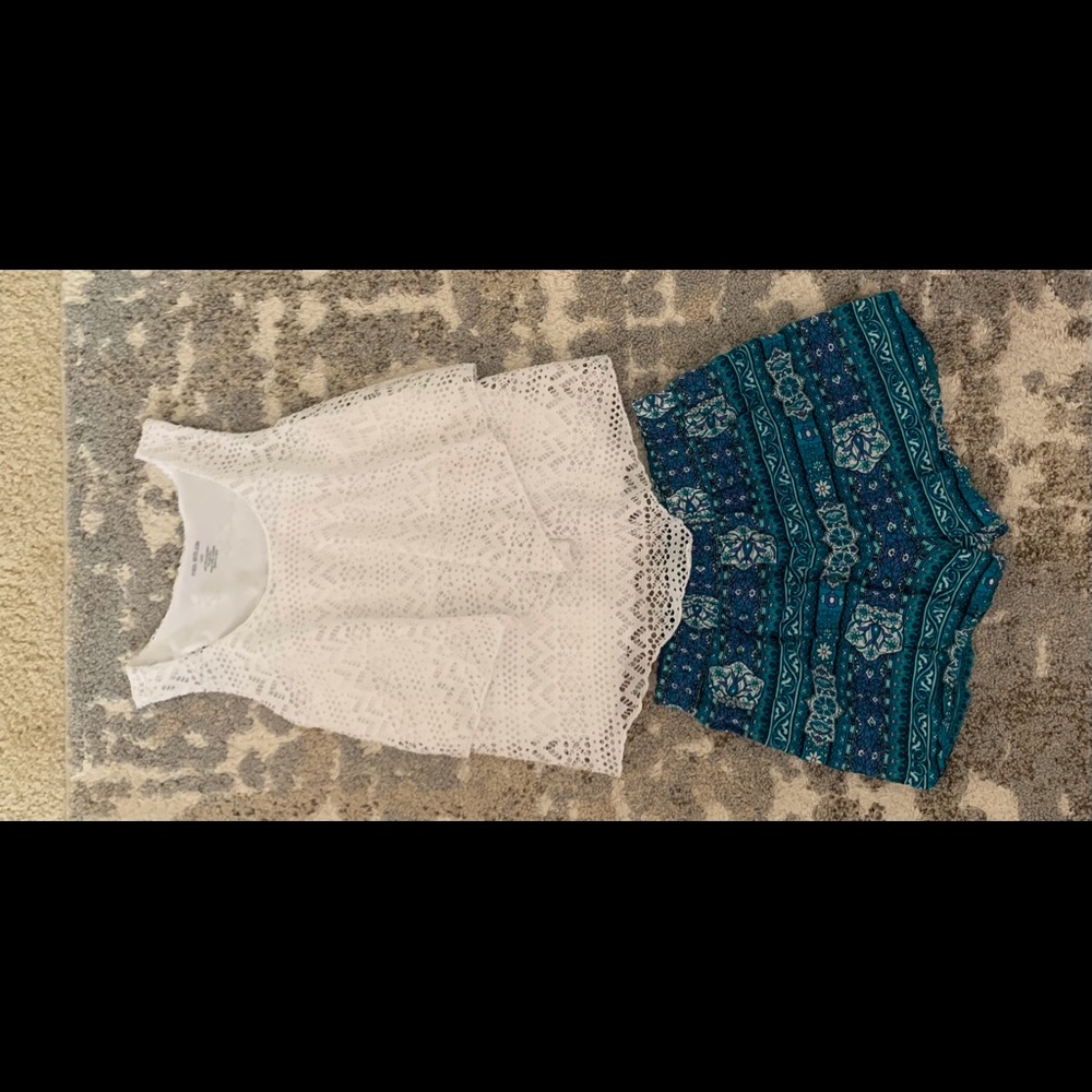 🎈Two girls beautiful matching pieces: top & short